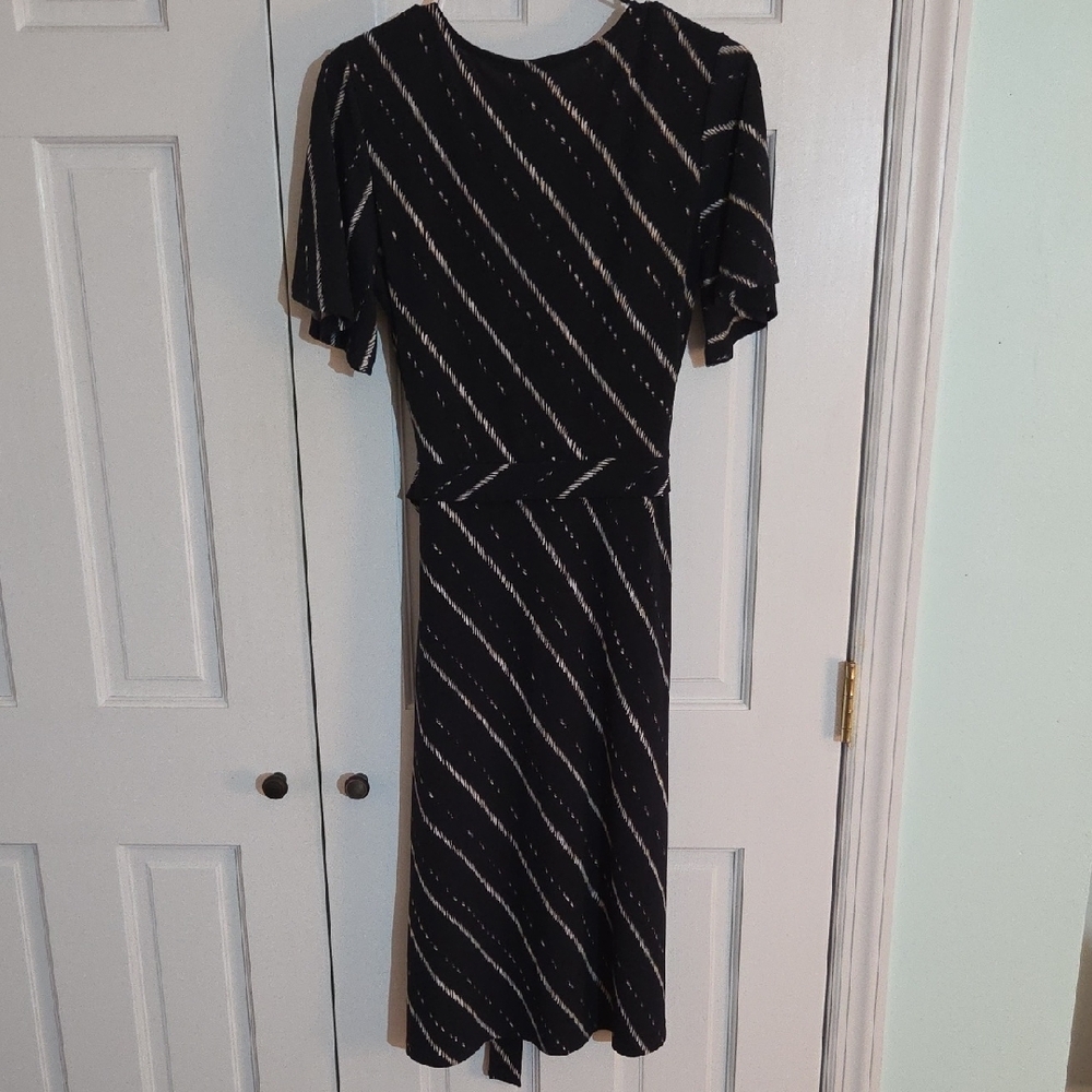 H&M Chic Striped Midi Dress - Picture 5 of 8